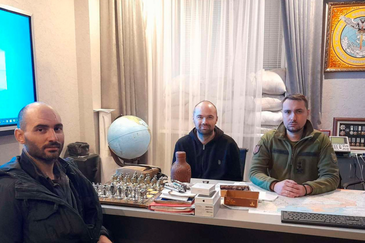 Двух украинских пилотов освободили из плена российских оккупантов