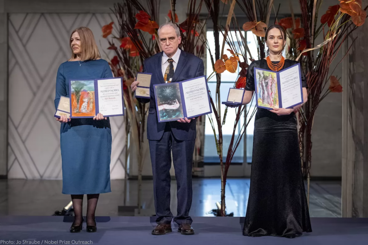 В Осло состоялось вручение Нобелевской премии мира за 2022 год