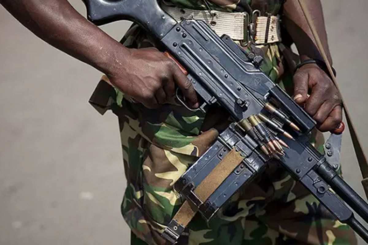 В Нигерии боевики похитили около 200 школьников в городе Тегина