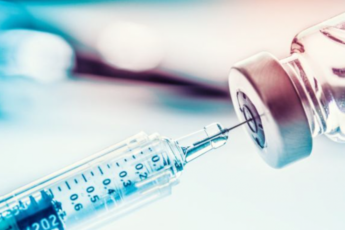 В Украине с 15 февраля планируют начать первый этап вакцинации от COVID-19