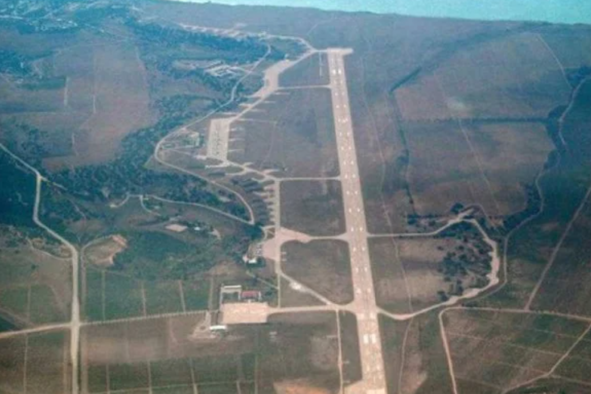 В оккупированном Крыму произошла серия взрывов вблизи аэродрома Бельбек