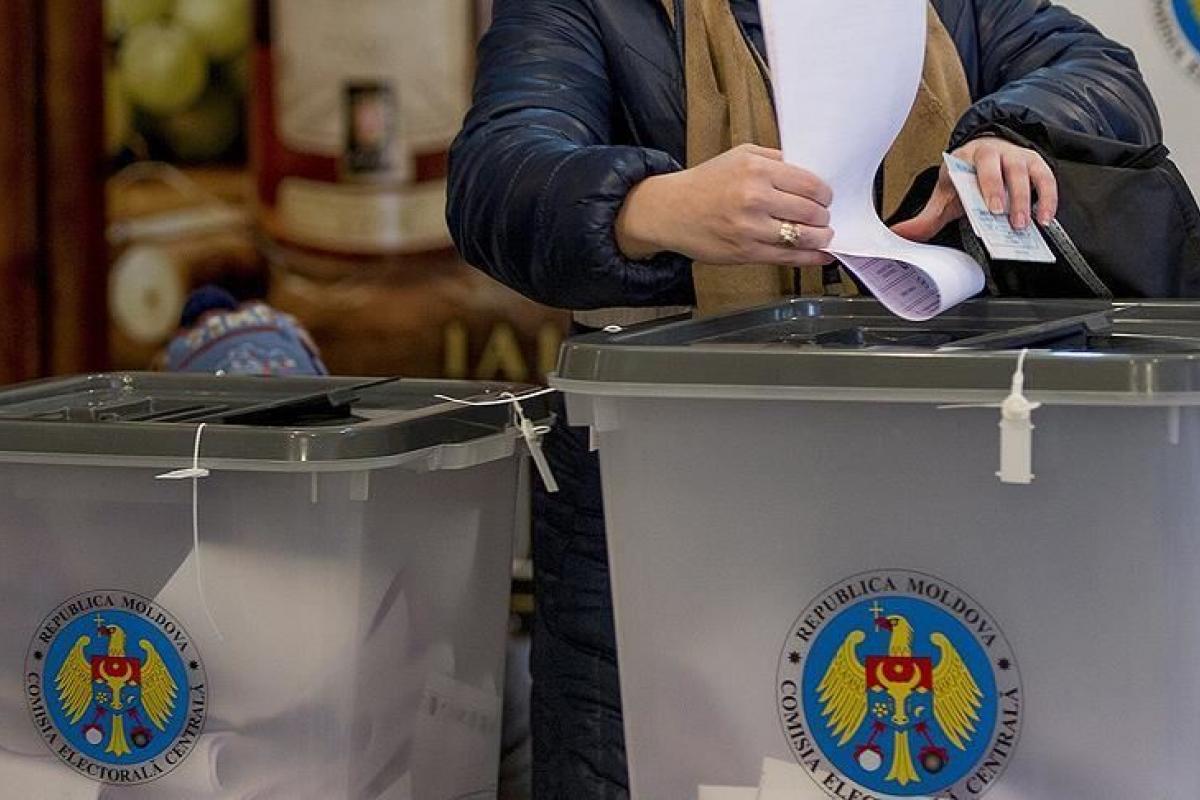 В Молдове состоится второй тур президентских выборов