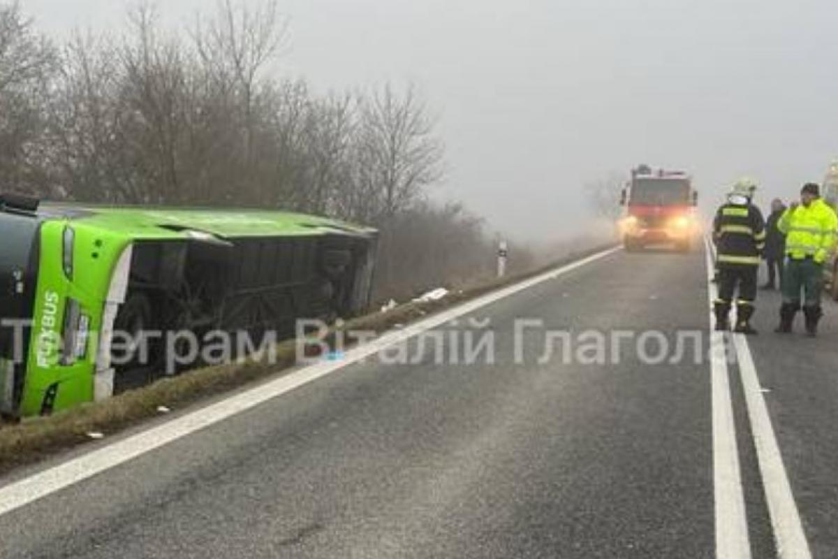 В Словакии перевернулся автобус с украинцами