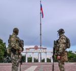 Без конкурсу і без совісті: як у “лнр” роздають майно та ігнорують уламки в будинках