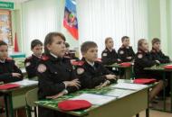 "Учеба теперь не главное": На оккупированной Луганщине сократят домашние задания и контрольные в школах