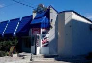 Появилось видео последствий "прилета" по кафе "Парадиз" в Лисичанске