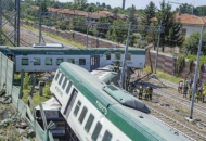 В Италии сошел с рельсов пассажирский поезд: есть пострадавшие