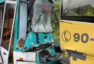 В российском Кемерово "взбесившийся" трамвай устроил смертельное ДТП