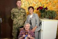 Оккупанты вручили российский паспорт 102-летней жительнице Лисичанска