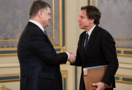 Госсекретарь США провел встречу с Порошенко