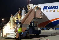 В Киеве приземлился самолет из Афганистана