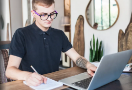 Как бизнесу выбрать SEO-специалиста в 2025 году