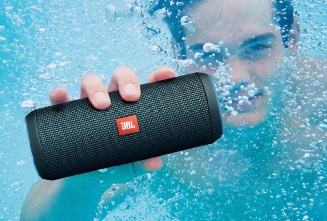 JBL FLIP ESSENTIAL 2 - это ужас. 