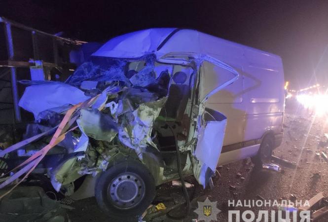 На Полтавщине столкнулись два микроавтобуса