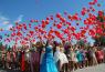 Замість свята — військова риторика: окупанти використовують випускні для ідеологічного тиску