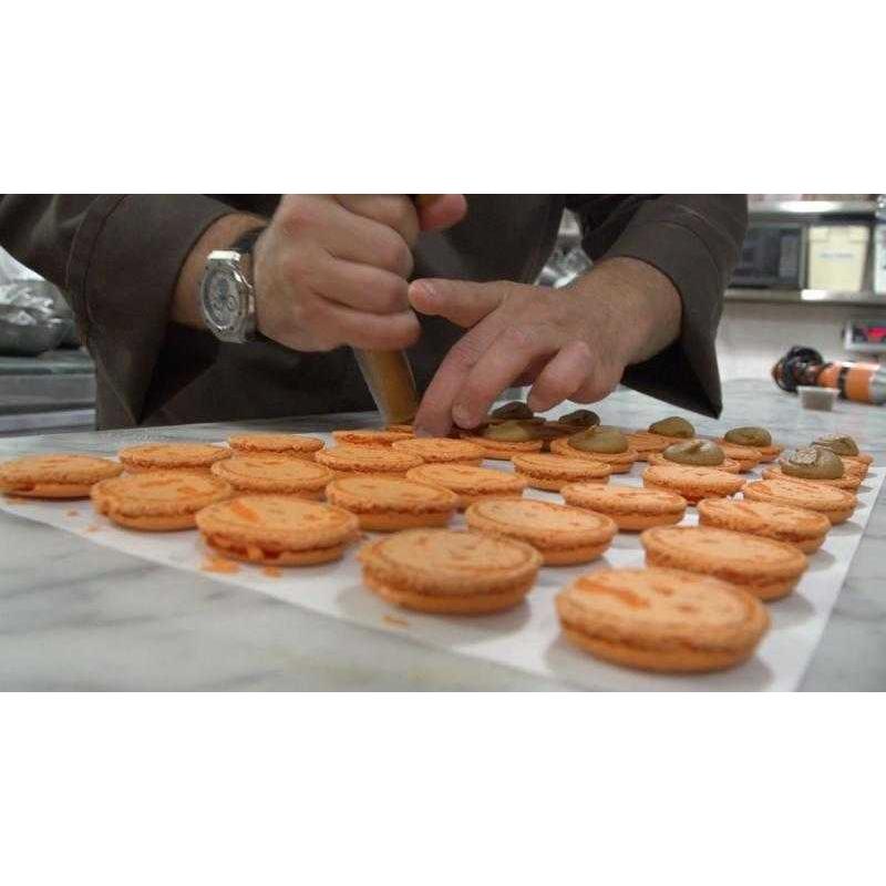 Французские макаронс с шоколадно-тыквенной начинкой