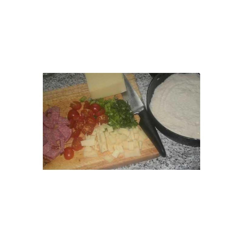 Ленивая пицца: на сковородке Ленивая пицца: на сковородке