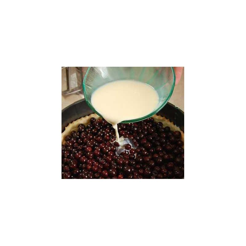 Пирог с черной смородиной