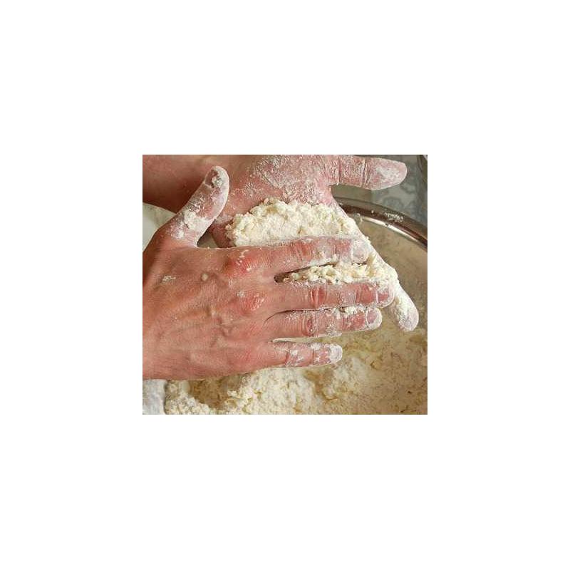 Пирог с черной смородиной