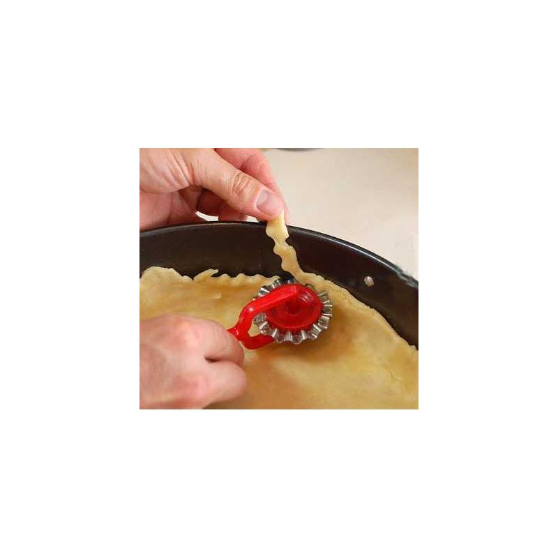 Пирог с черной смородиной