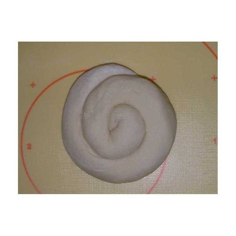 Жареные пирожки-уголки Жареные пирожки-уголки