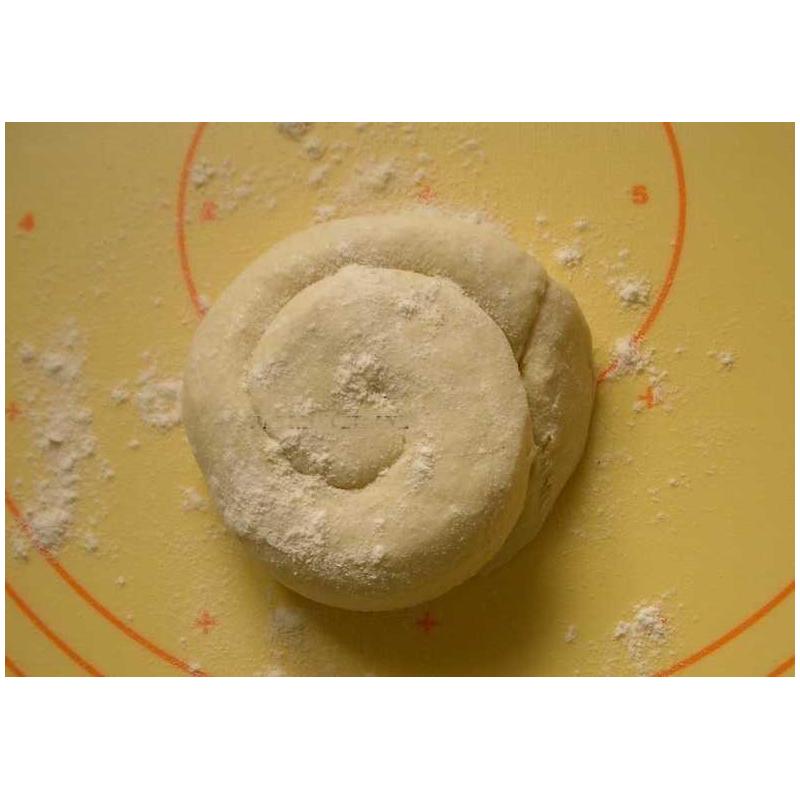 Жареные пирожки-уголки Жареные пирожки-уголки