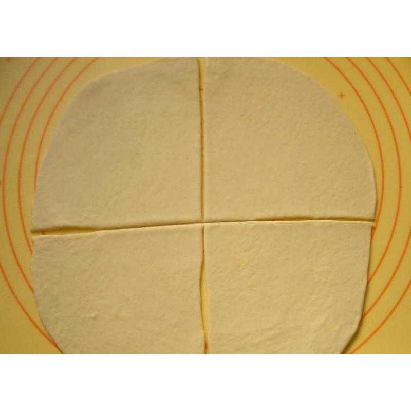 Жареные пирожки-уголки Жареные пирожки-уголки