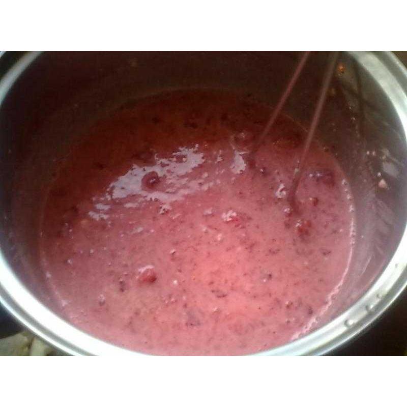 Коржи с клубникой Коржи с клубникой