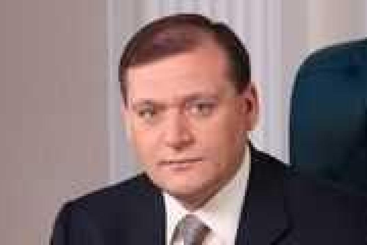 Президент предпринимает все шаги, чтобы найти компромисс - М.Добкин Президент предпринимает все шаги, чтобы найти компромисс - М.Добкин