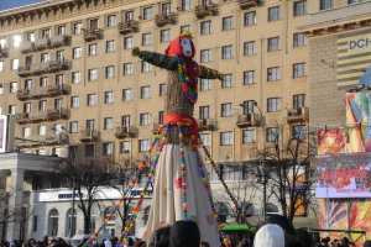 Символ Масленицы рекордной высоты готовят на Харьковщине