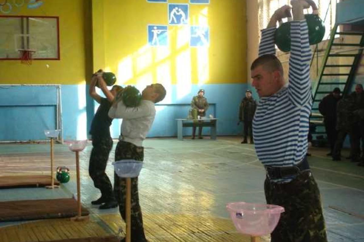 Завершился чемпионат по гиревому спорту среди соединений и воинских частей на Днепропетровщине Завершился чемпионат по гиревому спорту среди соединений и воинских частей на Днепропетровщине