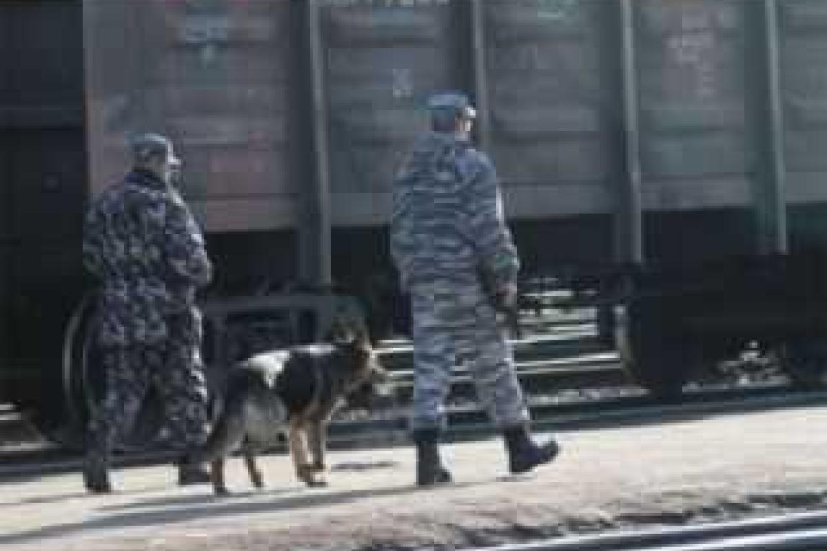 Охрана железной дороги уберегла от хищения имущество и грузы на сумму 37 тыс. грн. Охрана железной дороги уберегла от хищения имущество и грузы на сумму 37 тыс. грн.