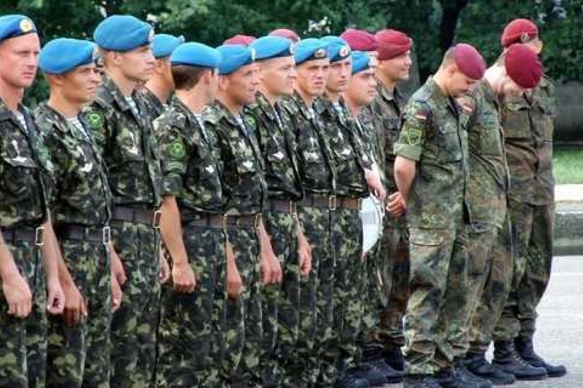 В Киев направлены днепропетровские десантники В Киев направлены днепропетровские десантники