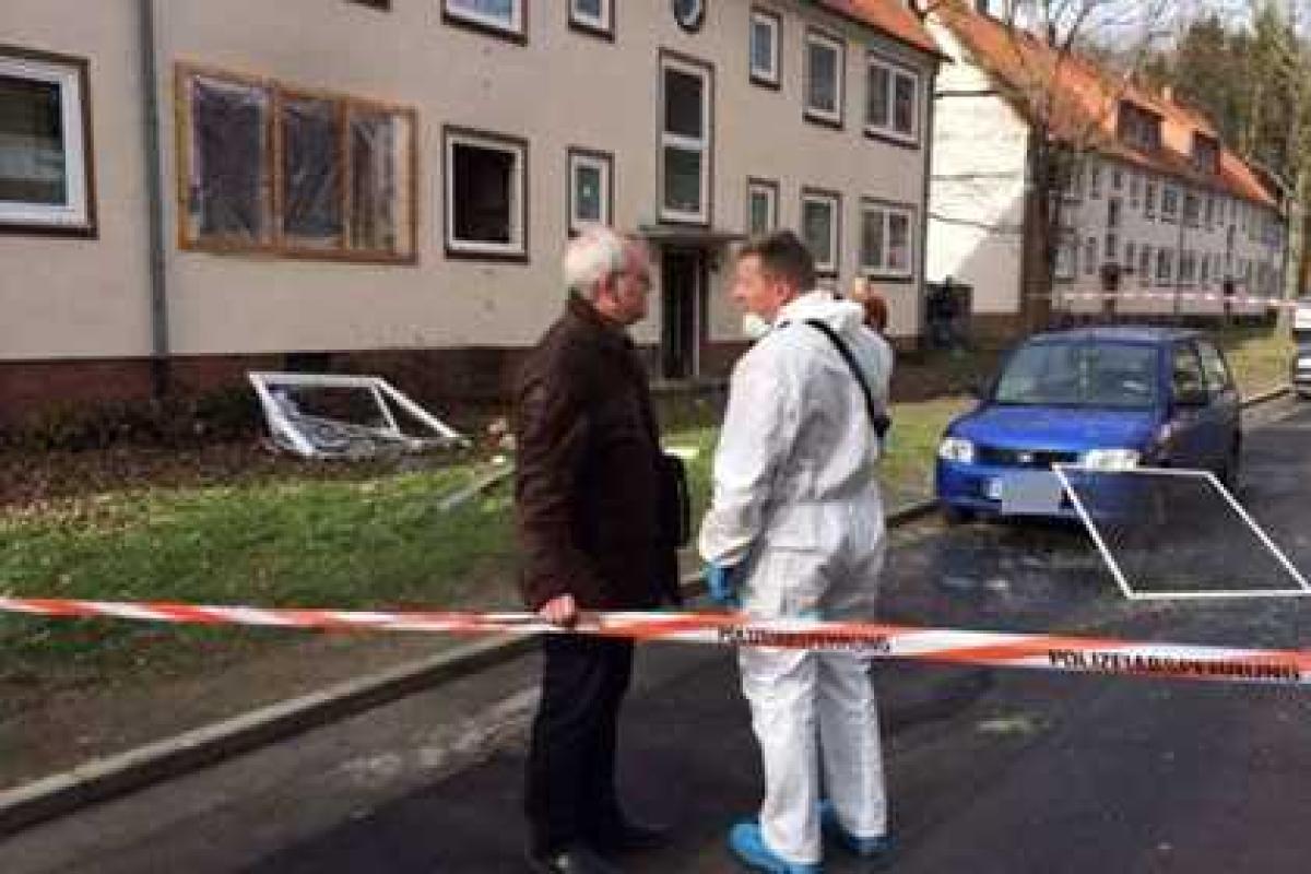 При взрыве в жилом доме на севере Германии погибли люди При взрыве в жилом доме на севере Германии погибли люди