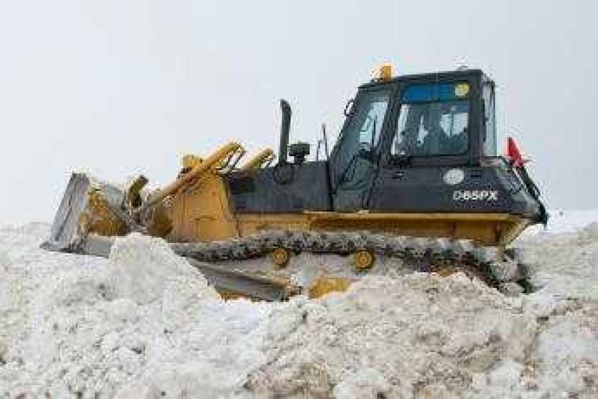 Донетчина приобретет тяжелую снегоуборочную технику Донетчина приобретет тяжелую снегоуборочную технику