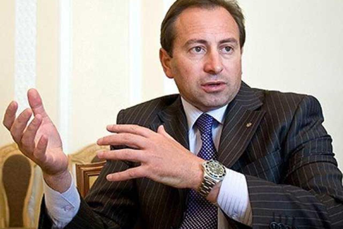 Эксперты обращают внимание на непрофессионализм руководства Минобороны во главе с нынешним министром - Н.Томенко Эксперты обращают внимание на непрофессионализм руководства Минобороны во главе с нынешним министром - Н.Томенко