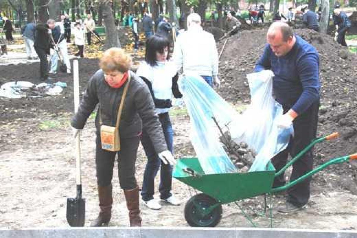 На субботник приглашает жителей города Одесская мэрия На субботник приглашает жителей города Одесская мэрия