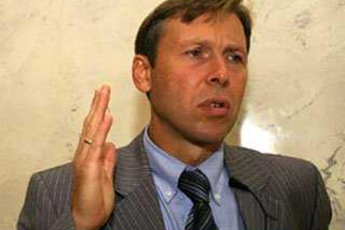 Надо срочно рассмотреть законопроекты относительно военной и политической доктрины Украины - С. Соболев Надо срочно рассмотреть законопроекты относительно военной и политической доктрины Украины - С. Соболев