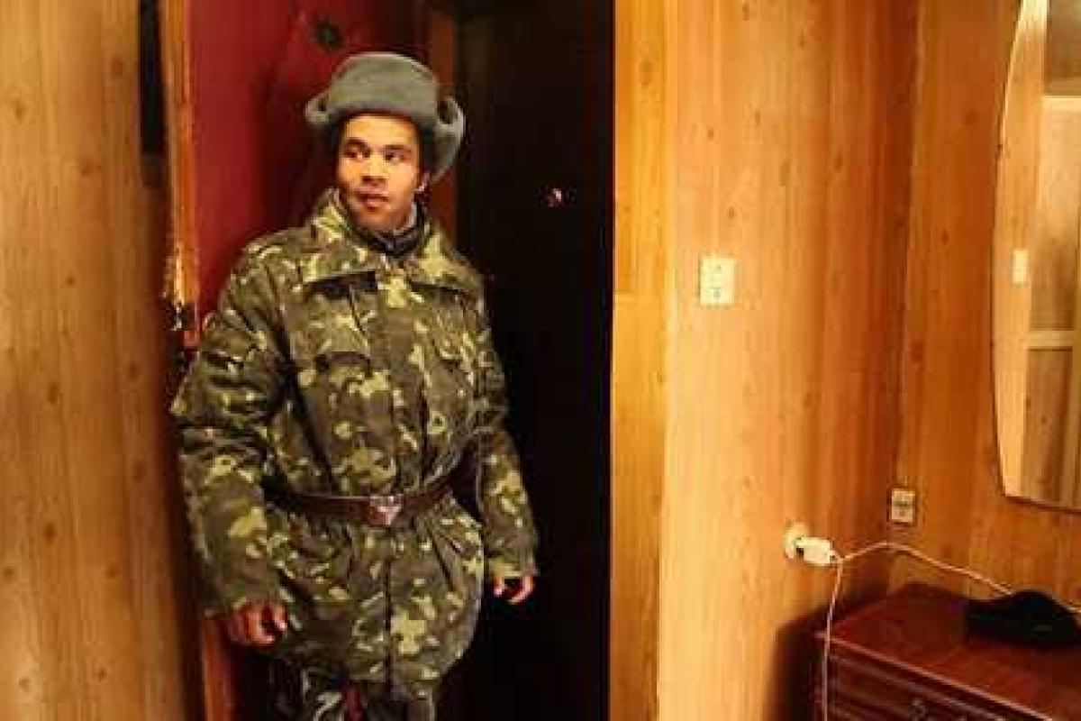 Возьмем Донбасс, Харьков и пойдем на Киев - латвийский активист "самообороны" Крыма Возьмем Донбасс, Харьков и пойдем на Киев - латвийский активист "самообороны" Крыма
