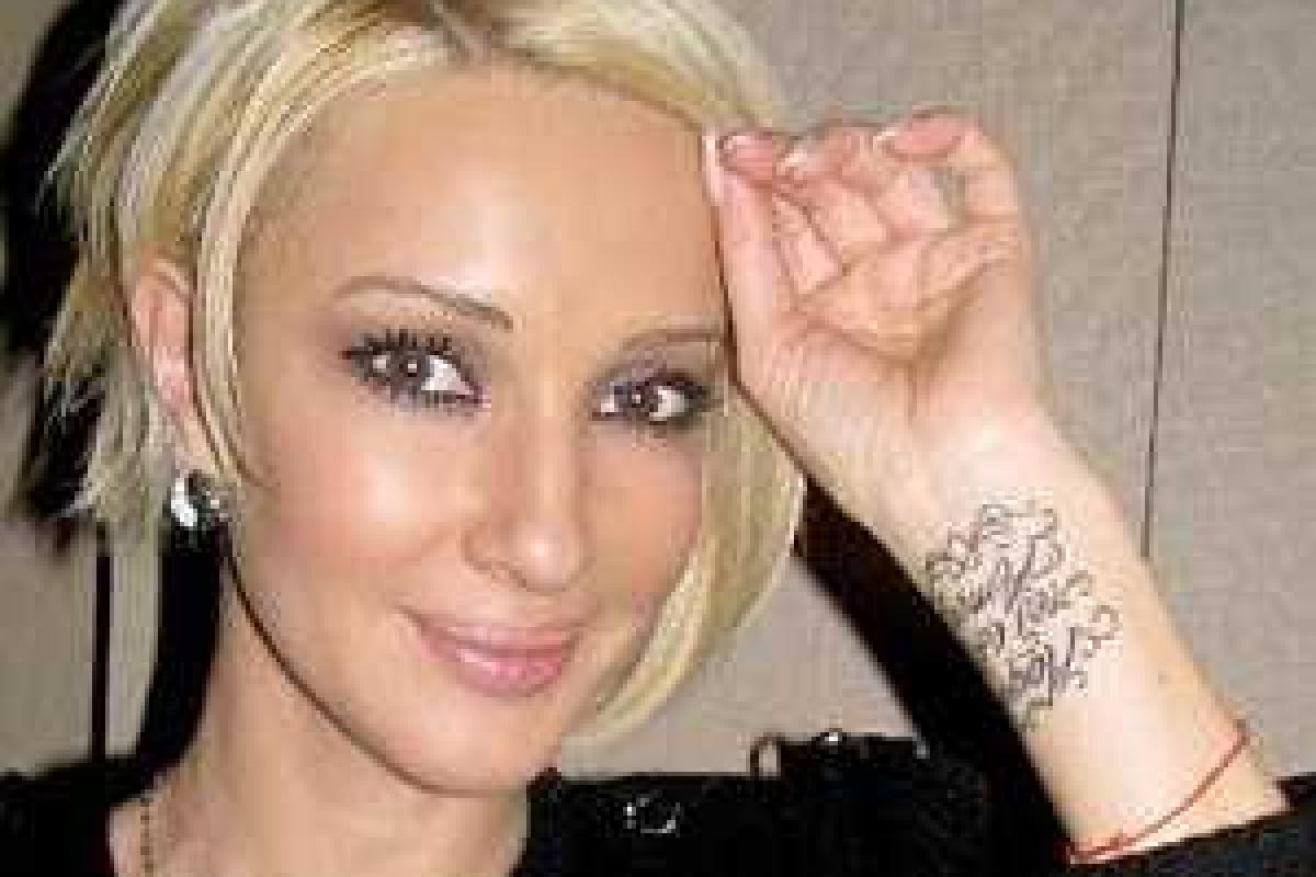 У телеведущей Леры Кудрявцевой проснулась тяга к хоккею У телеведущей Леры Кудрявцевой проснулась тяга к хоккею