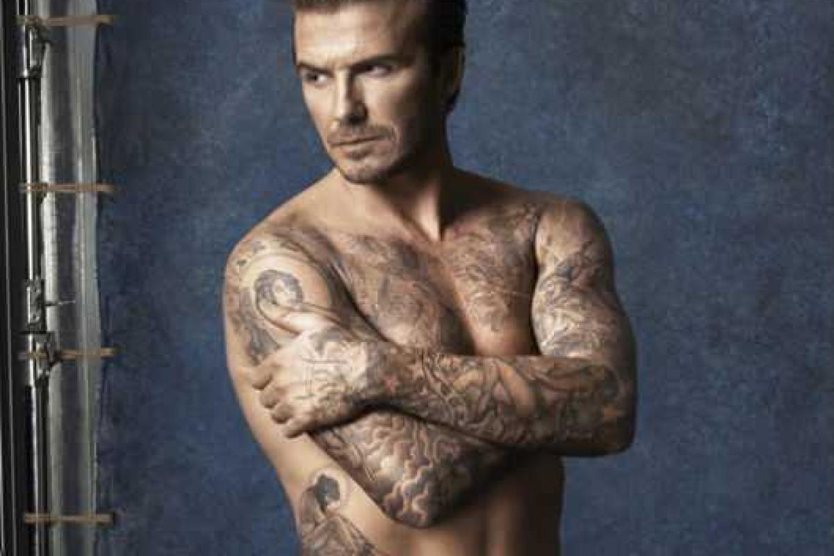 Дэвид Бекхэм сверкнул татушками Дэвид Бекхэм сверкнул татушками