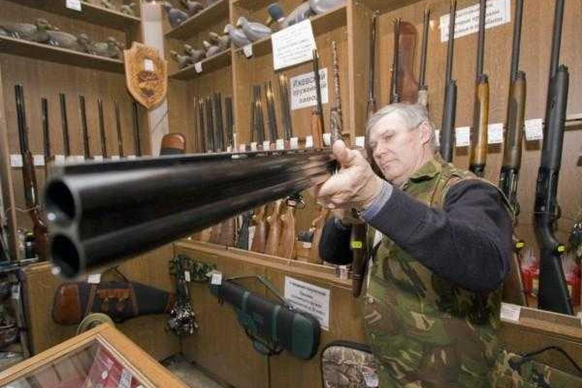 Предусмотрено уменьшение количества проверок за деятельностью "торговцев оружием"