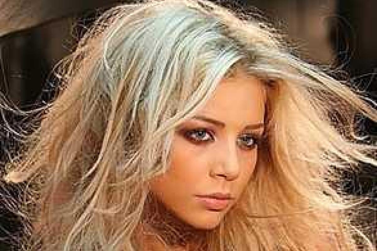 Тина Кароль много лет является прихожанкой Киево-Печерской Лавры