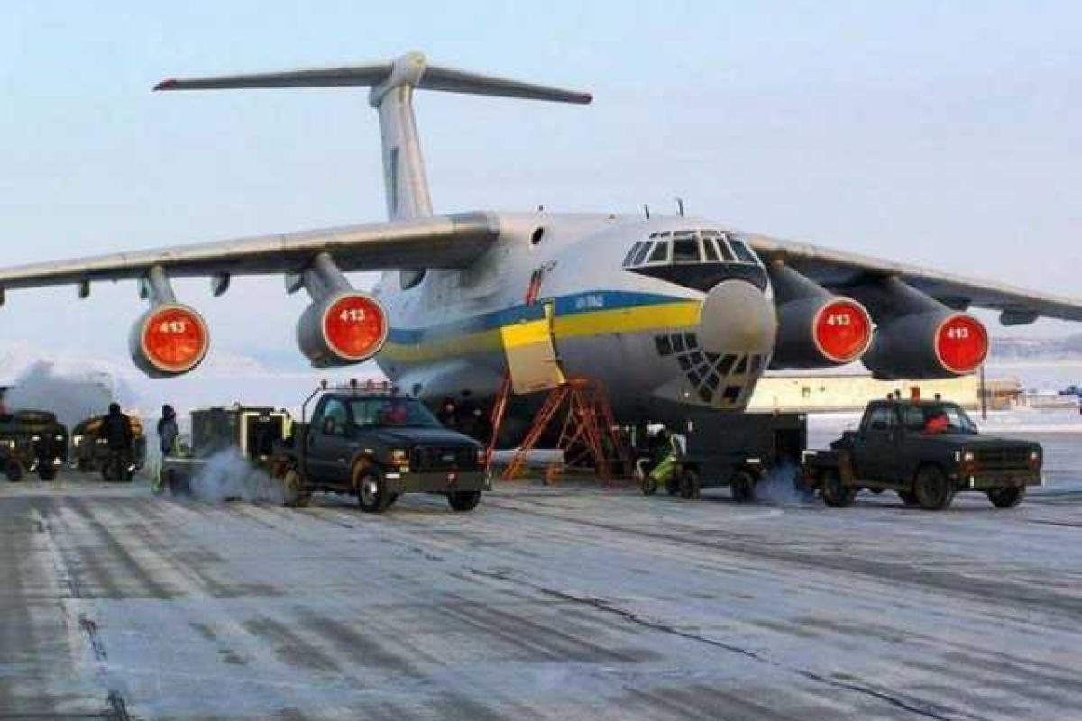 Украинские военные летчики продолжают полеты в рамках операции "Северный сокол - 2014"