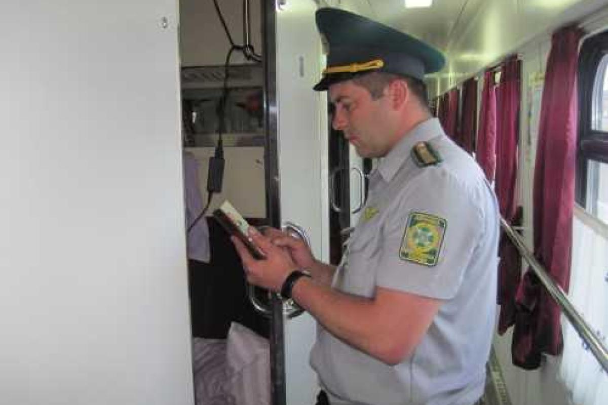 Информация о поездах с пророссийскими активистами из Крыма не соответствует действительности Информация о поездах с пророссийскими активистами из Крыма не соответствует действительности