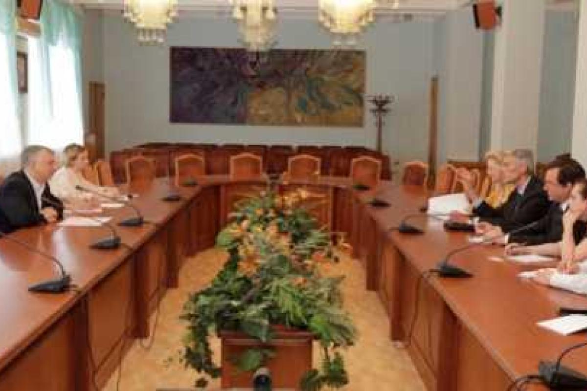 Представители МОН и НАТО обговорили реформы в украинском образовании