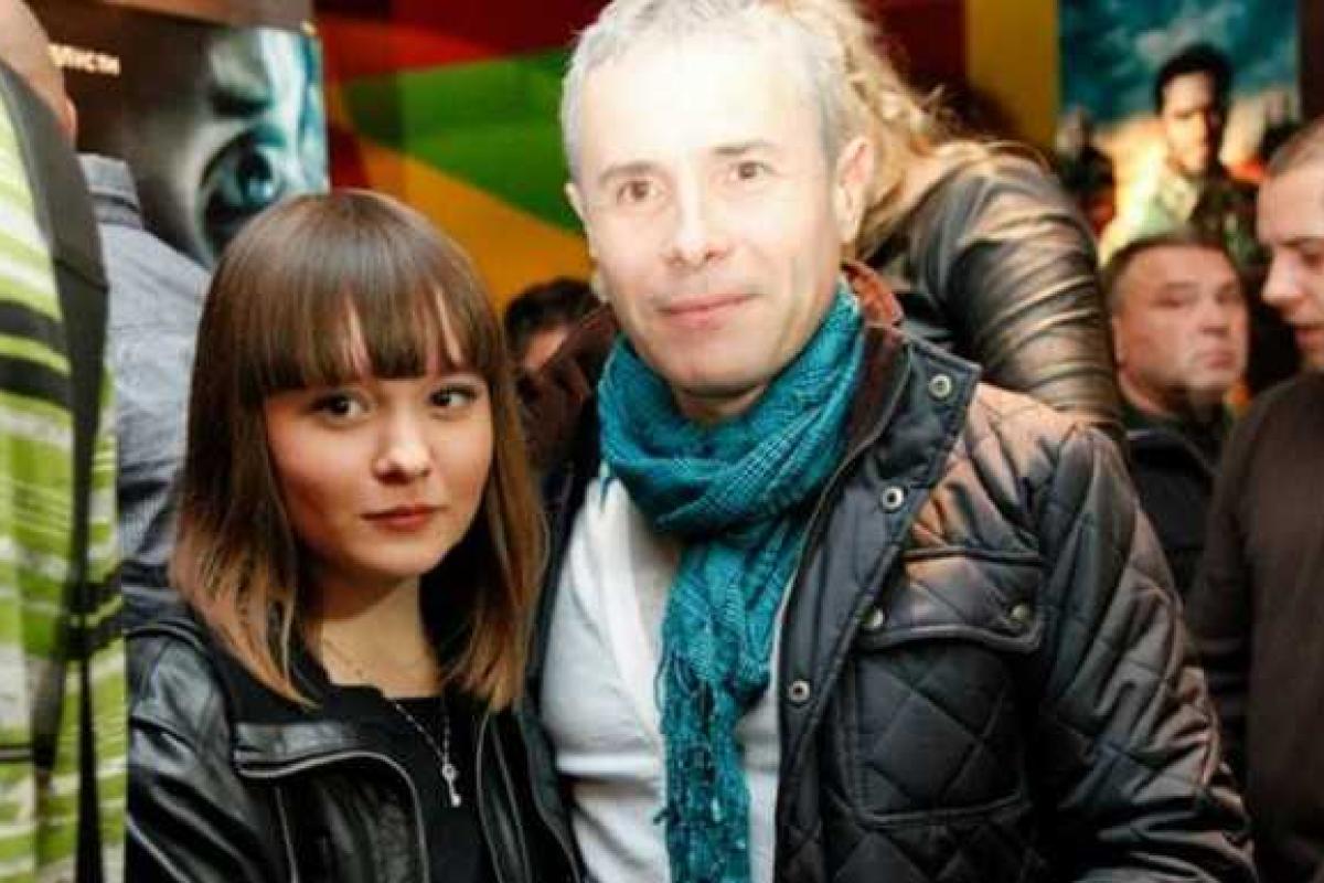 Известный украинский ведущий молится за выздоровление дочери