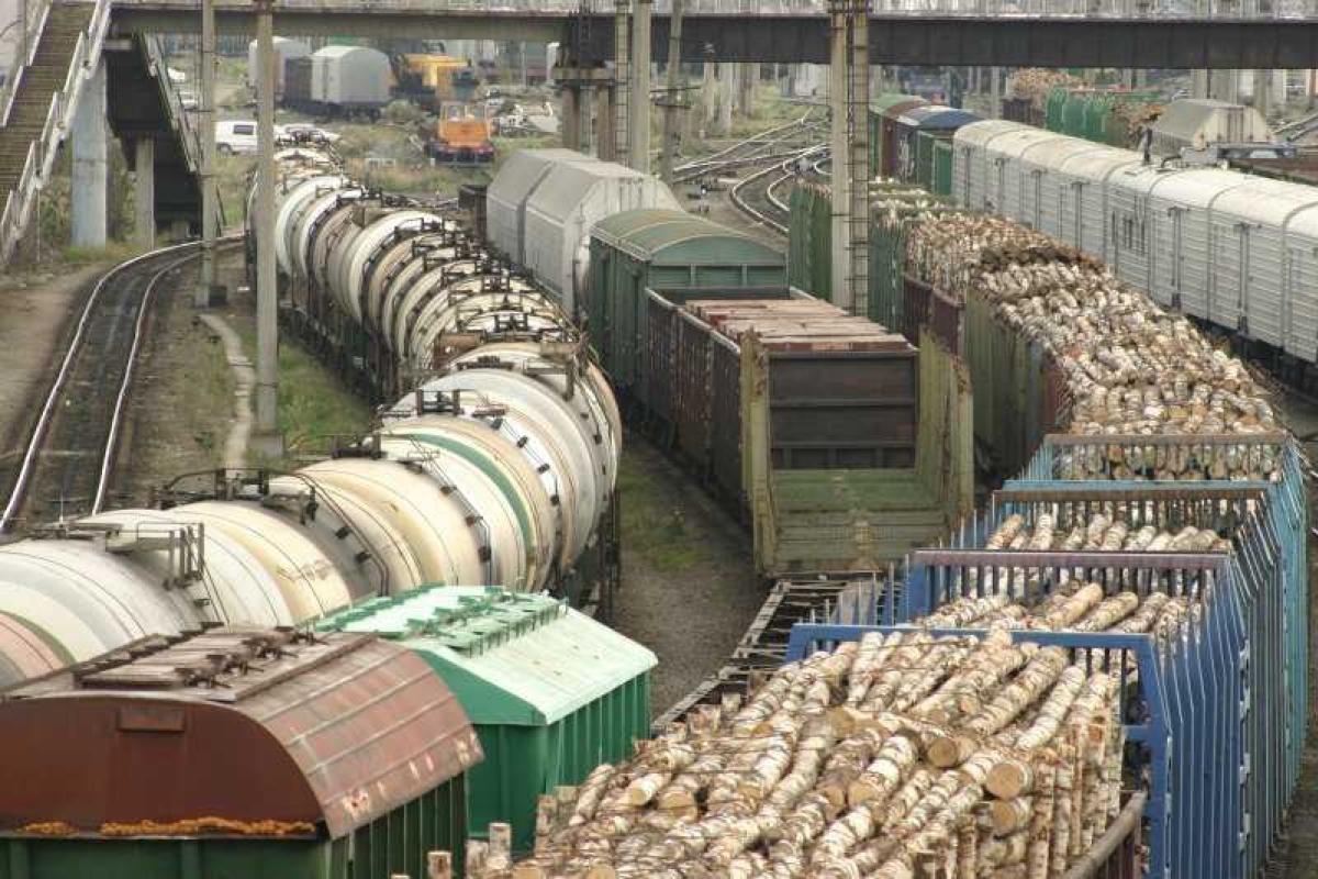 За 5 месяцев 2014 года "Укрзализныця" перевезла почти 172 млн тонн грузов