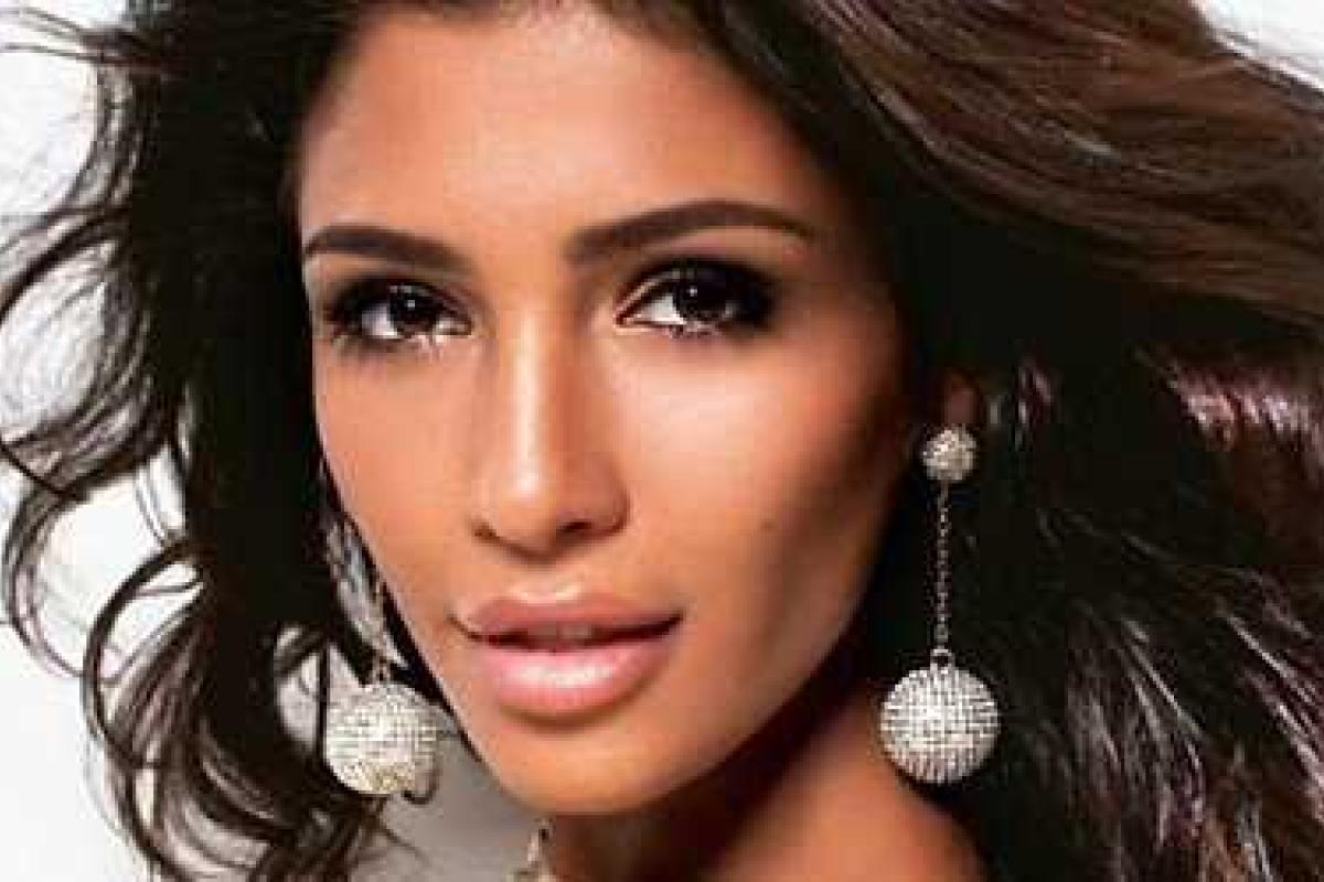 Санта Димополус не стесняется показываться без макияжа Санта Димополус не стесняется показываться без макияжа