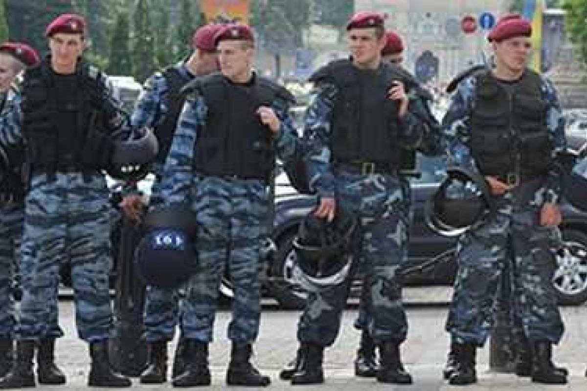 Харьковская милиция чистит свои ряды Харьковская милиция чистит свои ряды